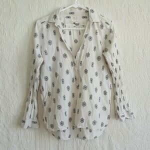 LOFT White and Black Patterned Button Down Shirt